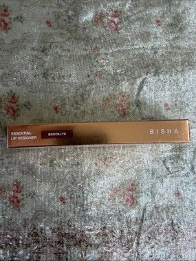 Bisha| Essential Lip crayon Lip Liner|Brooklyn|NIB